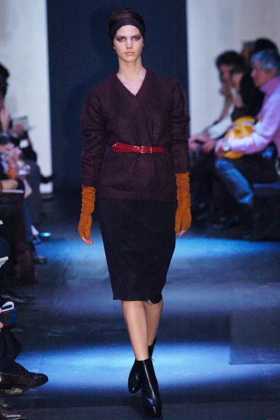 Look 27